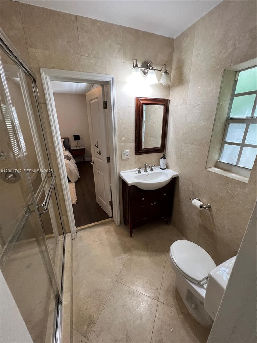 265 Palm Ave photo 27