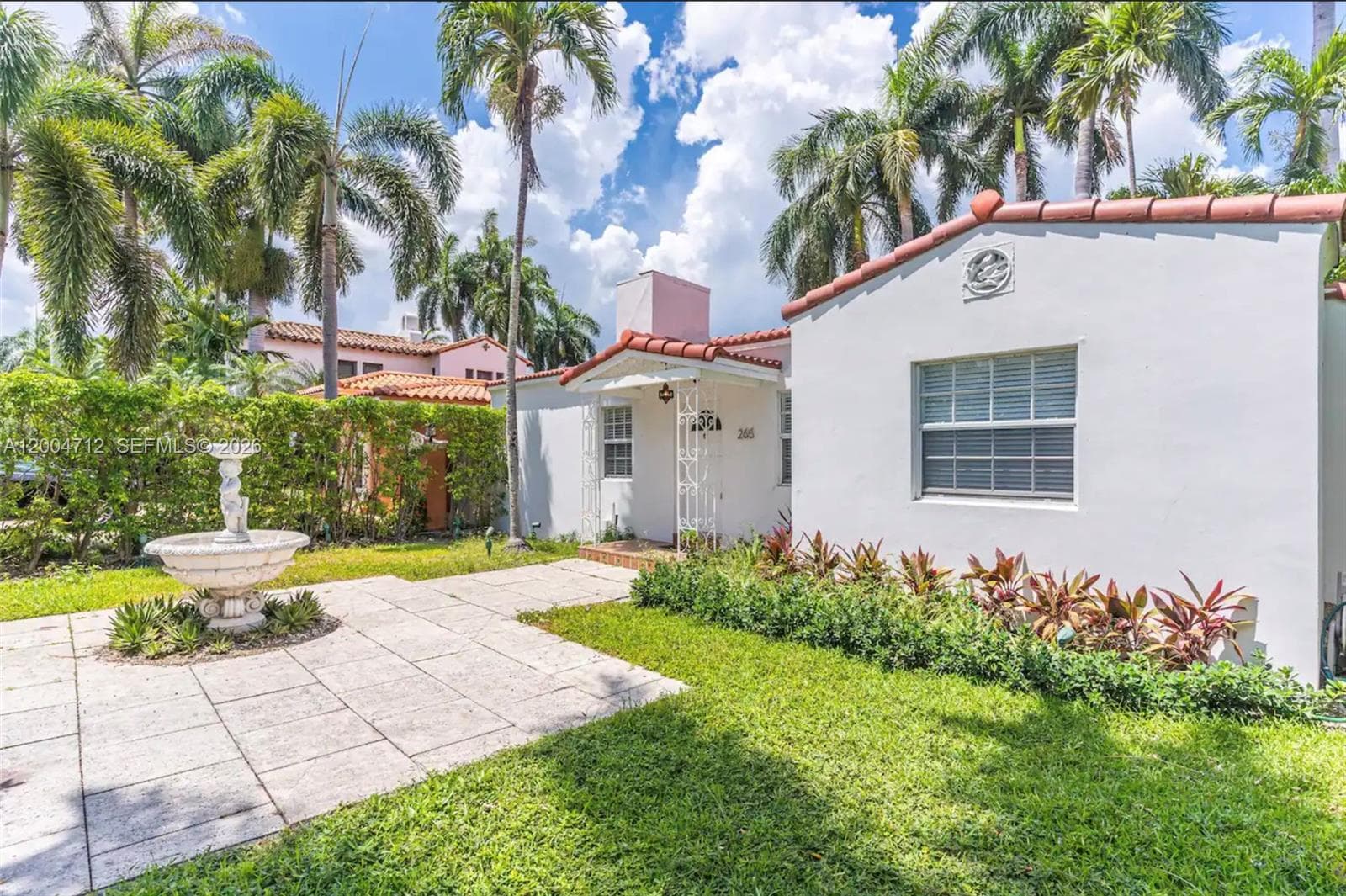 265 Palm Ave photo 3