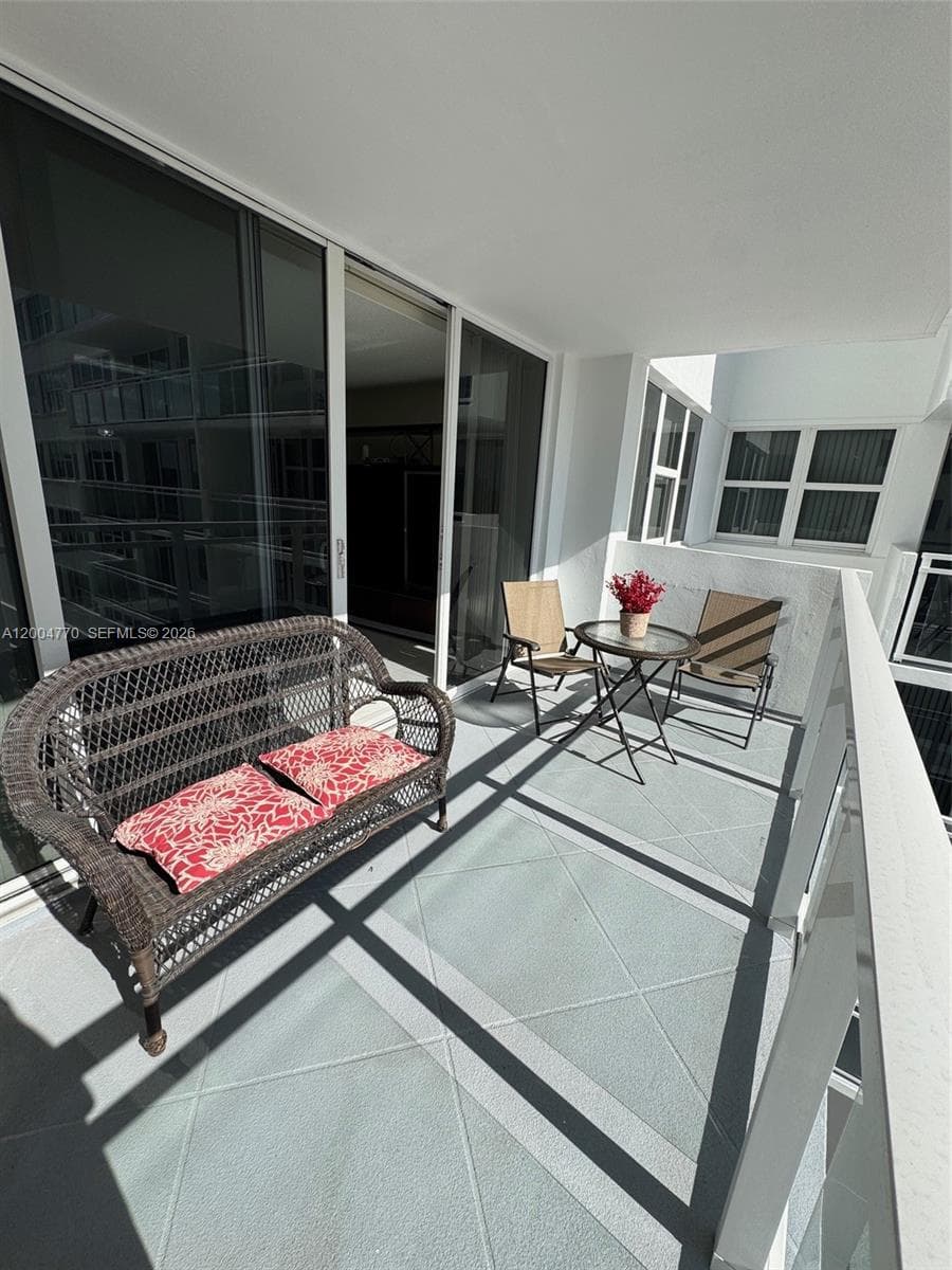 PARKER PLAZA CONDO · #403 in Hallandale Beach - Photo 2