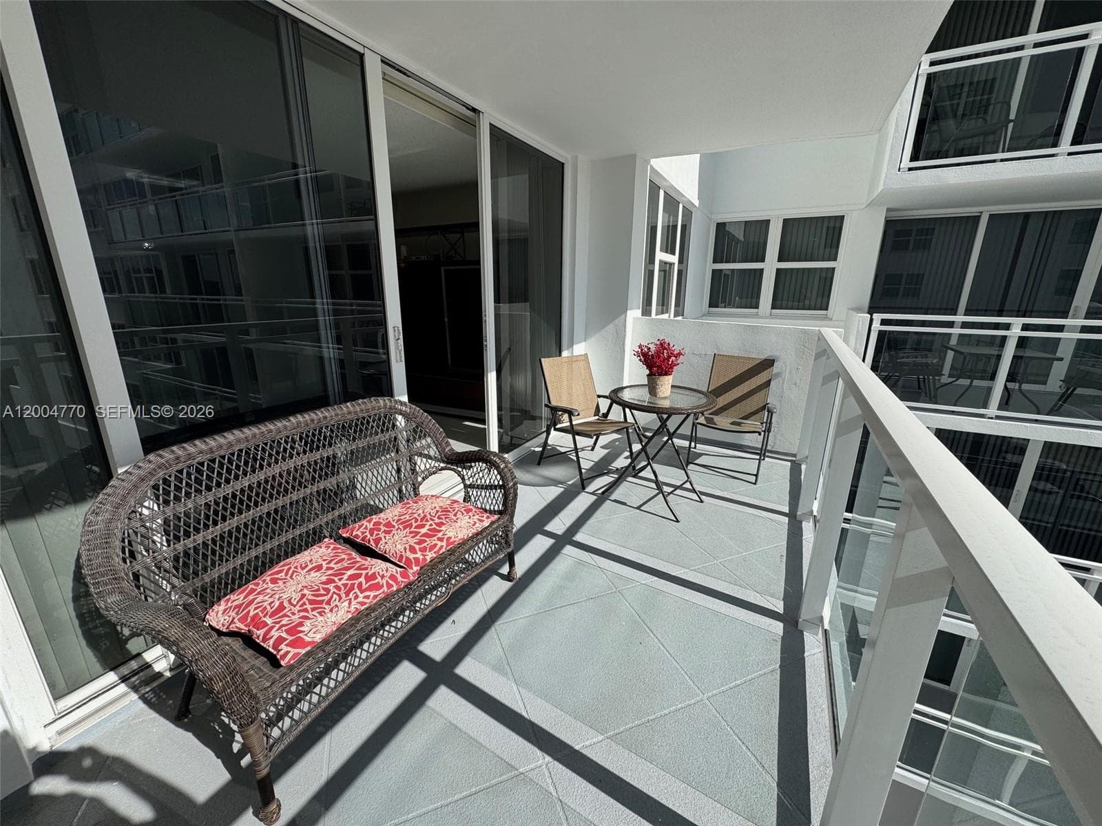 PARKER PLAZA CONDO · #403 in Hallandale Beach - Photo 3