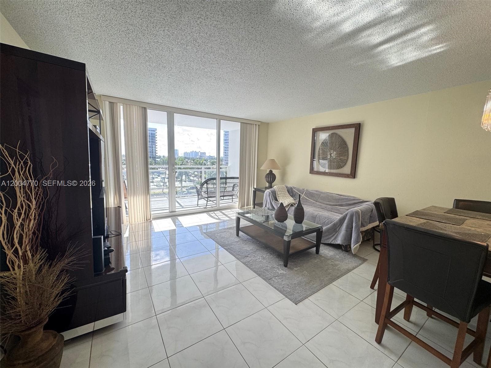 PARKER PLAZA CONDO · #403 in Hallandale Beach - Photo 4