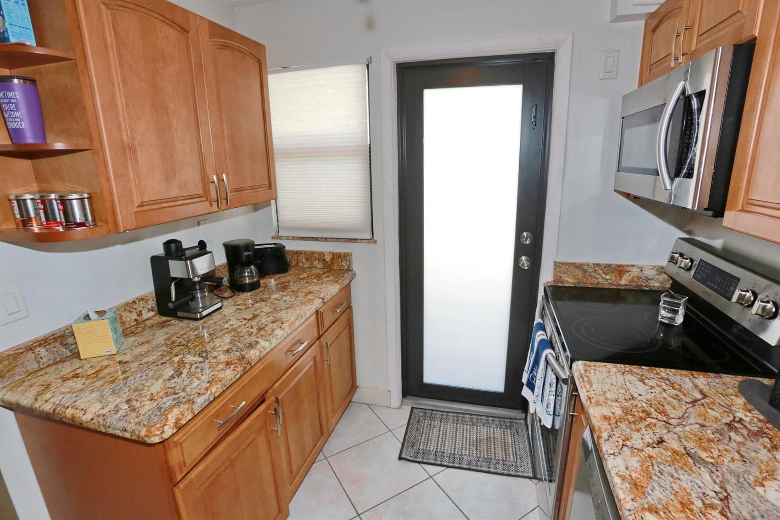 012-024-Kitchen-4200x2800