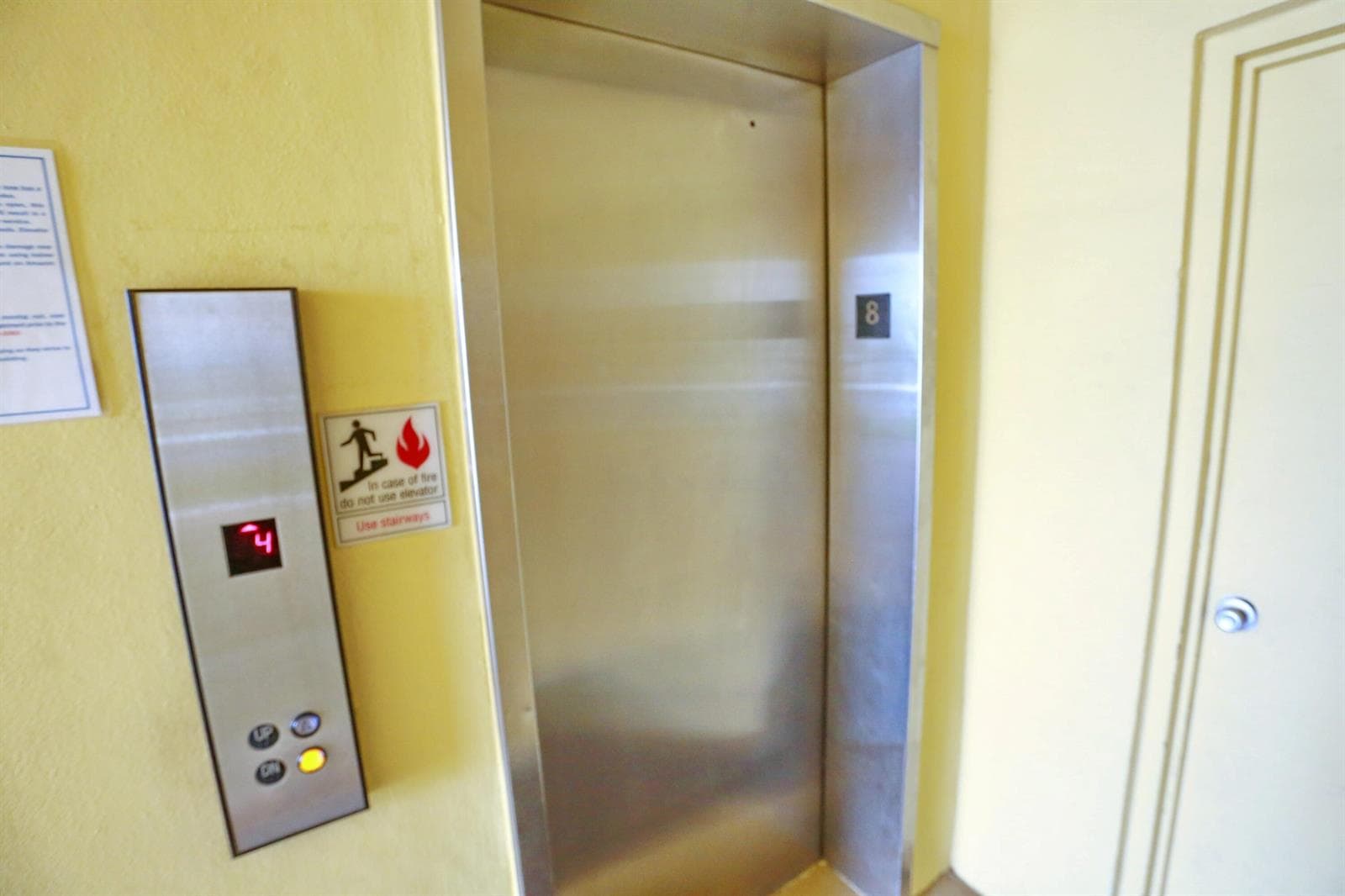 007-025-Elevator-4200x2800
