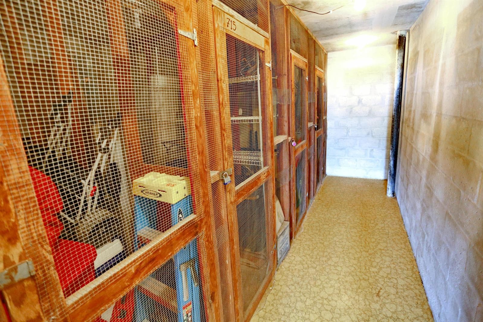 033-009-Storage-4200x2800