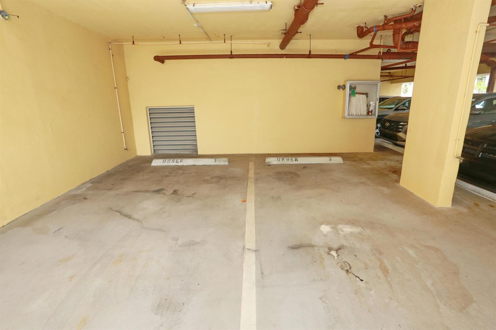 039-029-Underground Parking-4200x2800