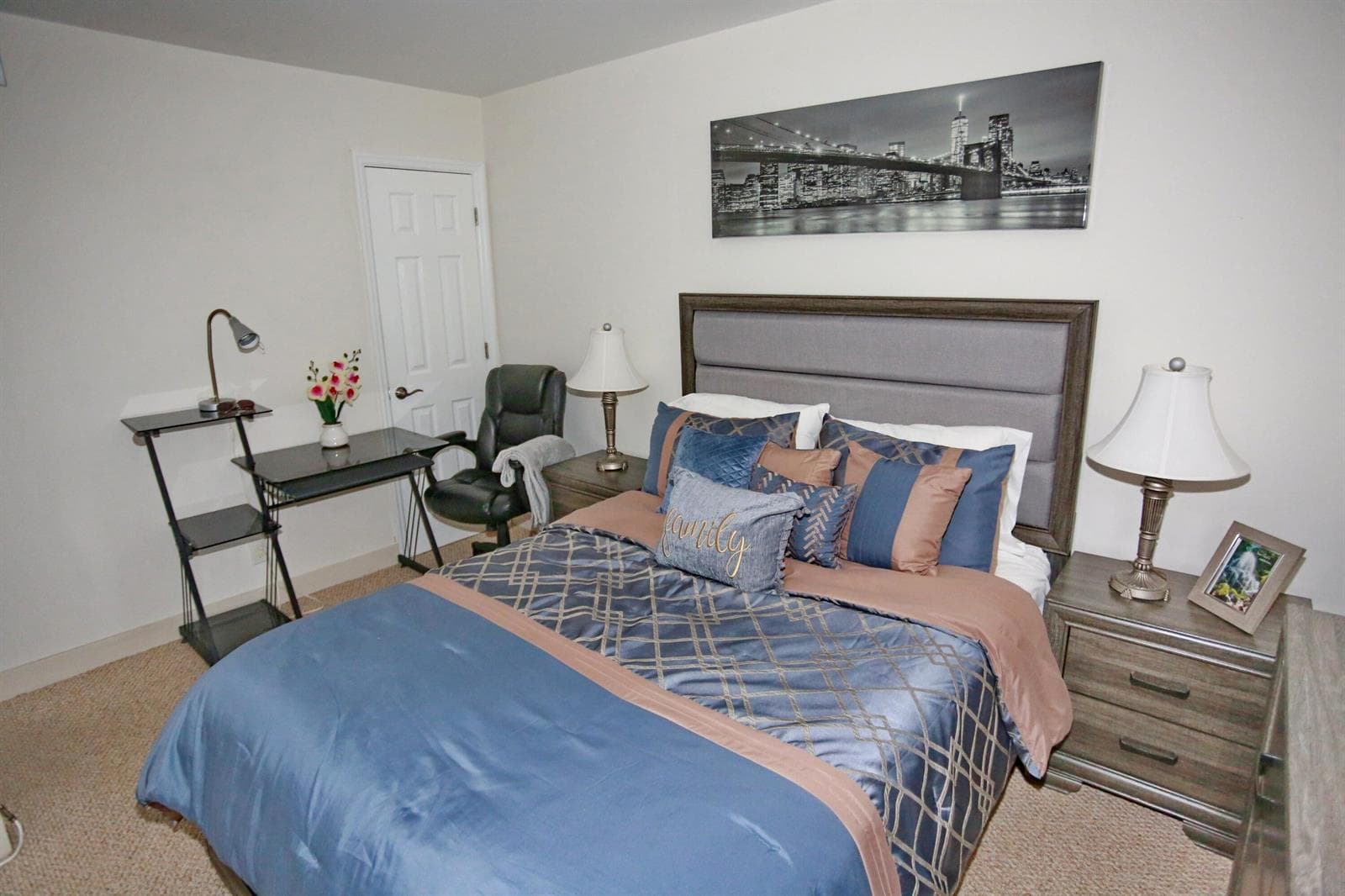 029-004-Bedroom 2-4200x2800