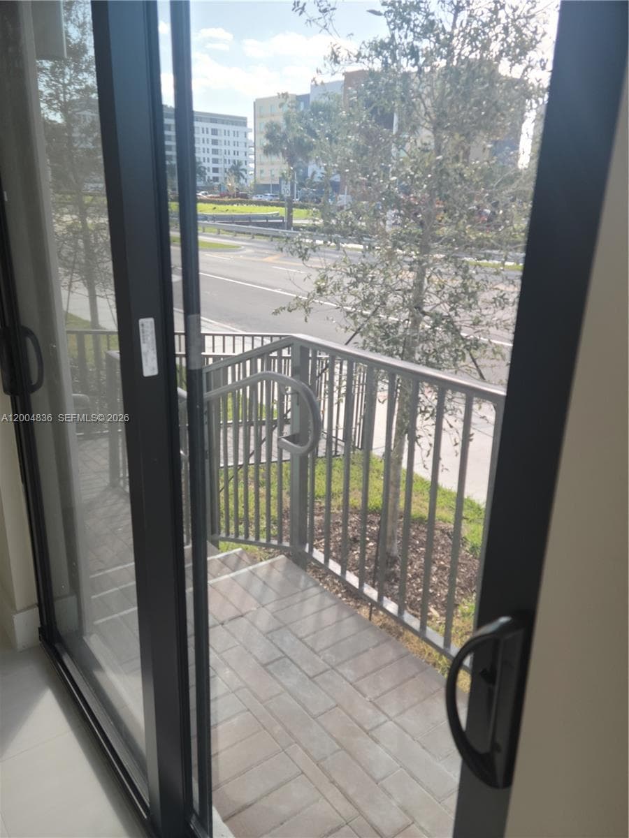 URBANA · #E-109 in Doral - Photo 6