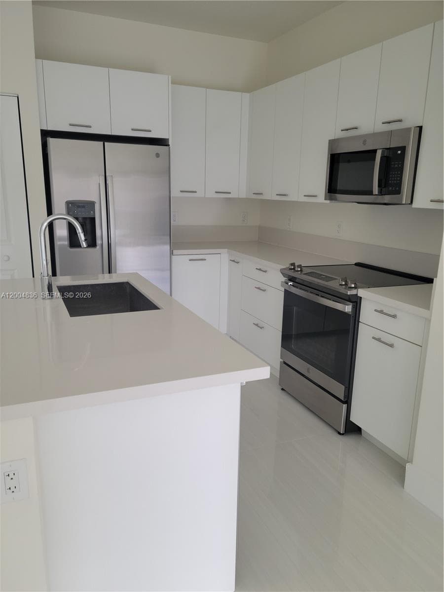 URBANA · #E-109 in Doral - Photo 1