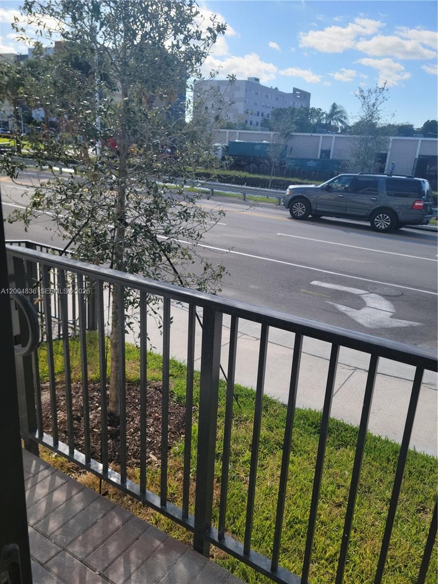 URBANA · #E-109 in Doral - Photo 5