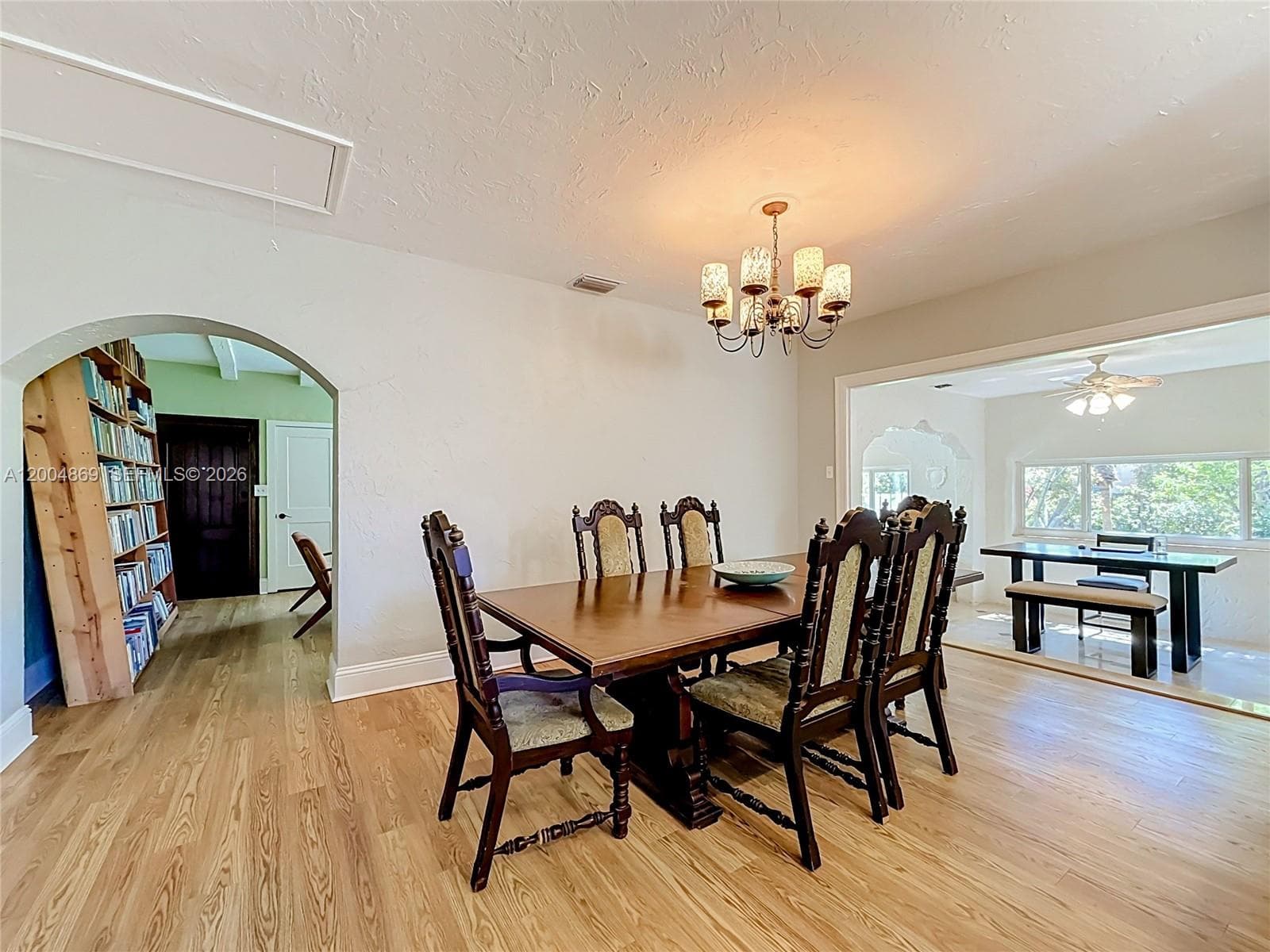 1029 Harrison St photo 8