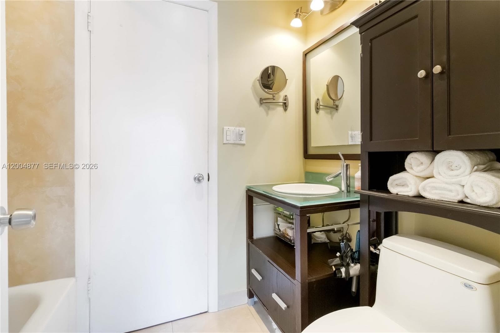 GOLDEN ISLES TOWERS · #32A in Hallandale Beach - Photo 15