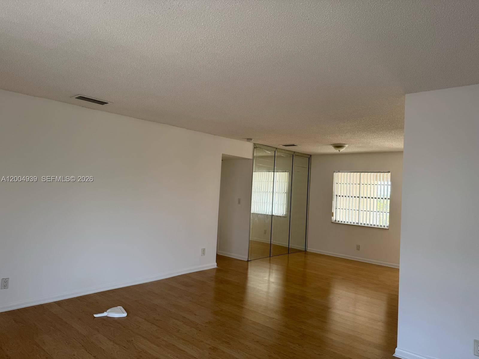 PRESIDENTIAL GOLFVIEW CON · #302 in West Palm Beach - Photo 8