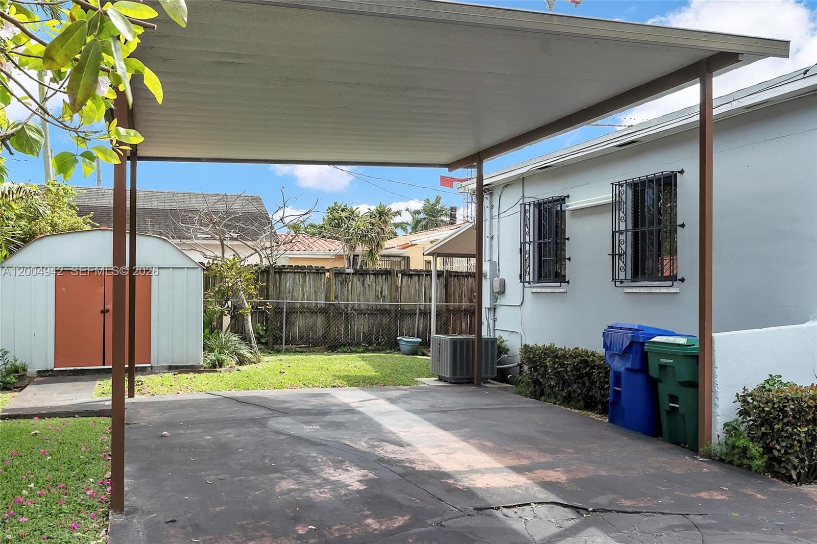 3694 NW 20th St photo 21