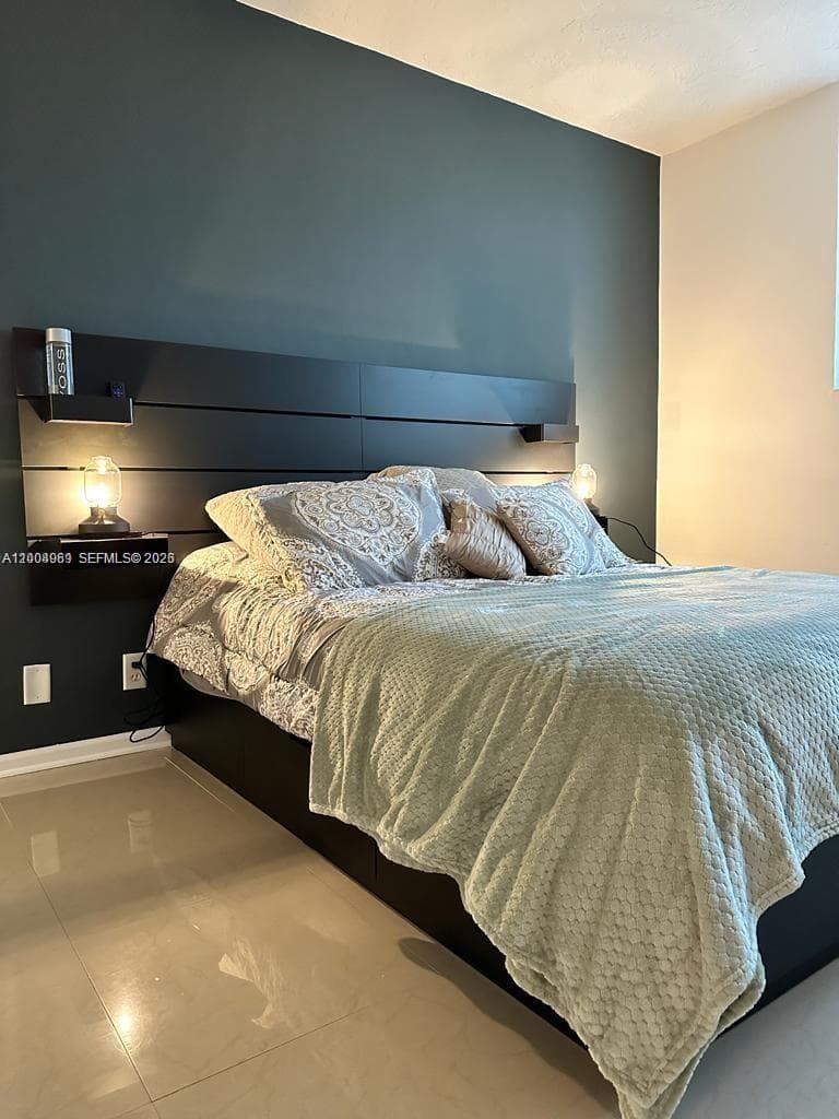 RESIDENCES ON HOLLYWOOD · #414 in Hollywood - Photo 2