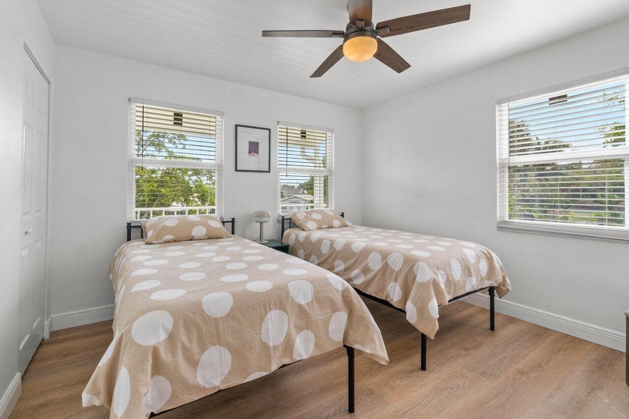 024-2233DockStreet-WestPalmBeach-FL-3340