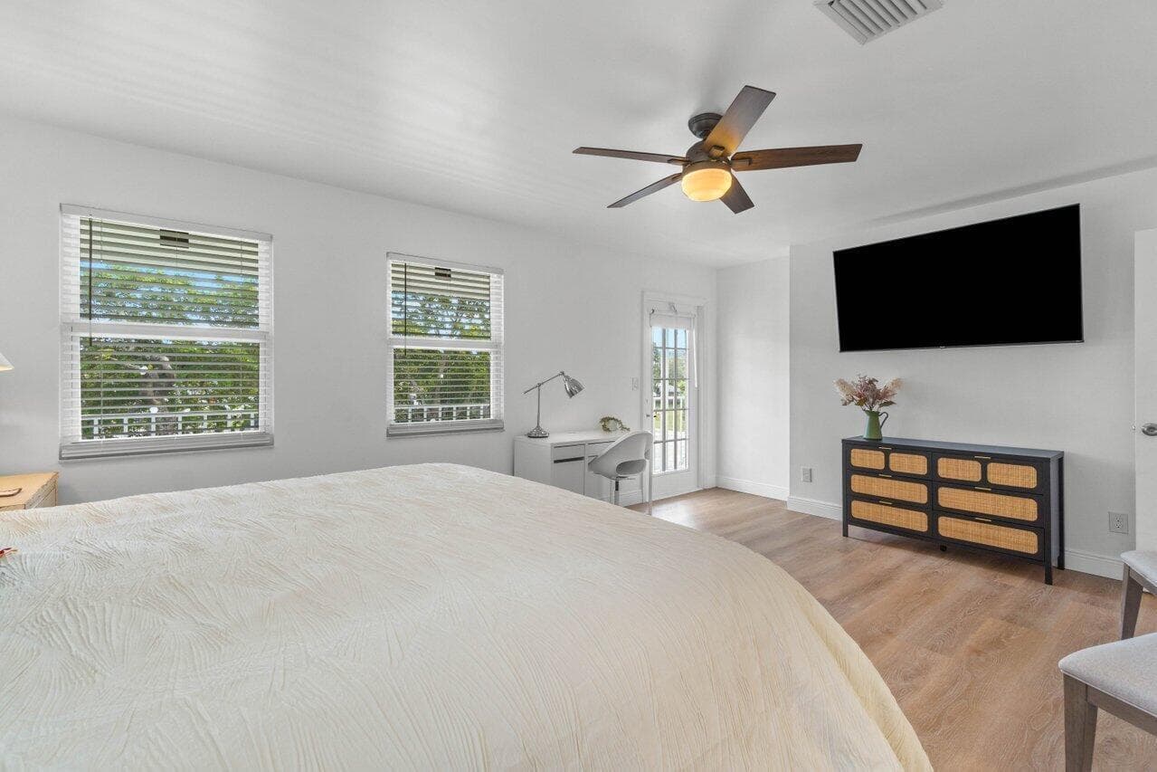 016-2233DockStreet-WestPalmBeach-FL-3340