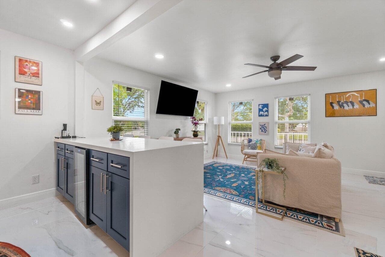 010-2233DockStreet-WestPalmBeach-FL-3340