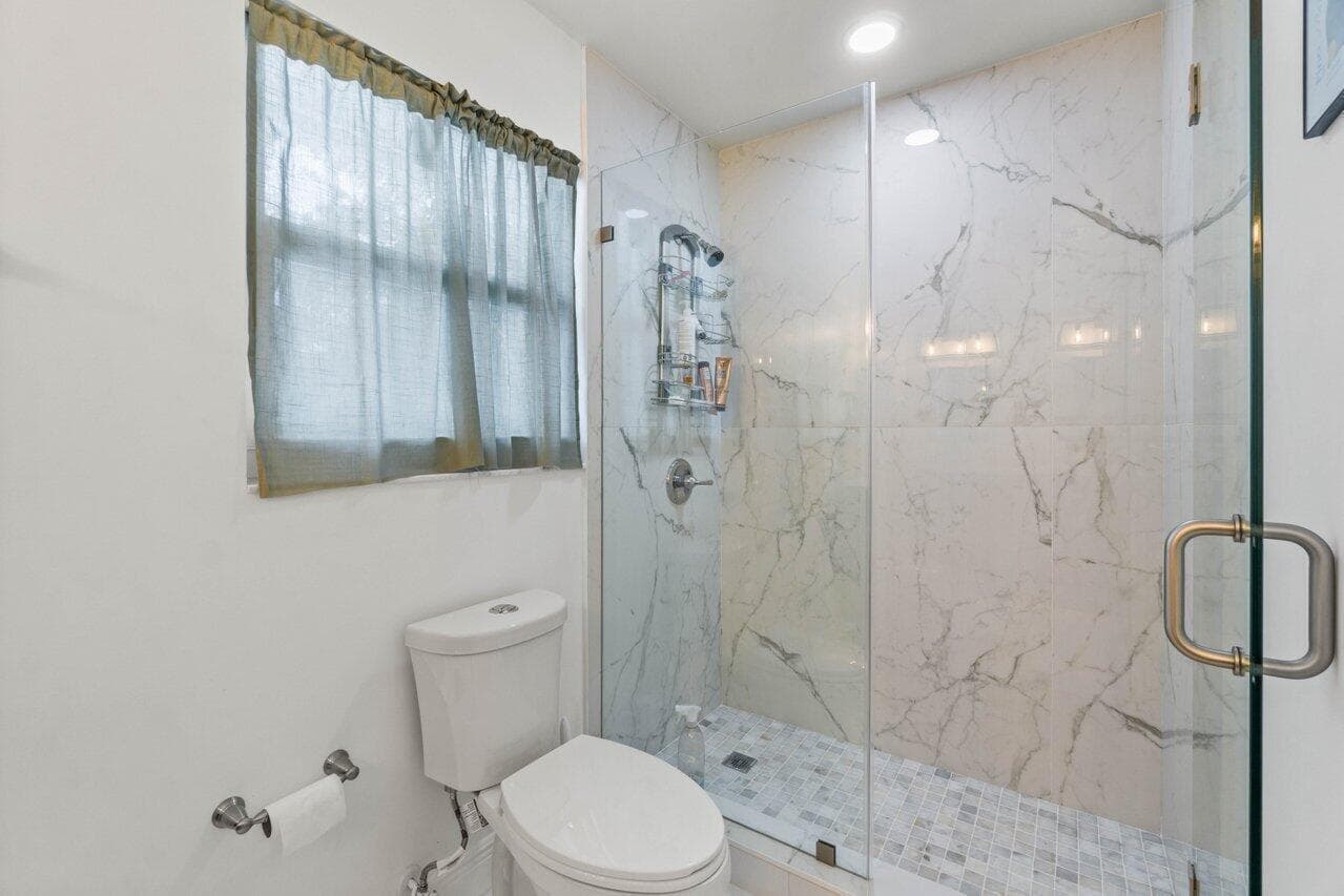 019-2233DockStreet-WestPalmBeach-FL-3340