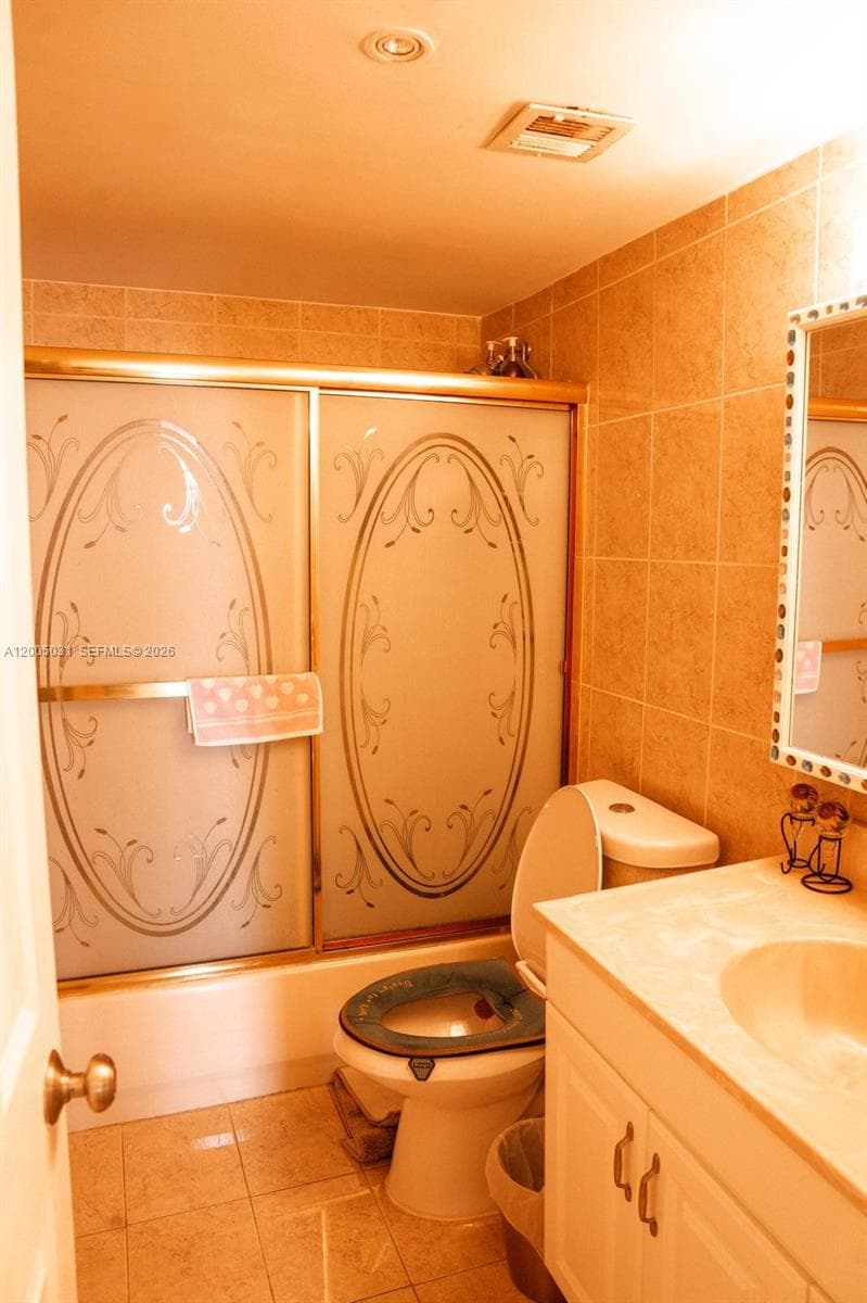 COMMODORE PLAZA CONDO · #2108 in Aventura - Photo 10