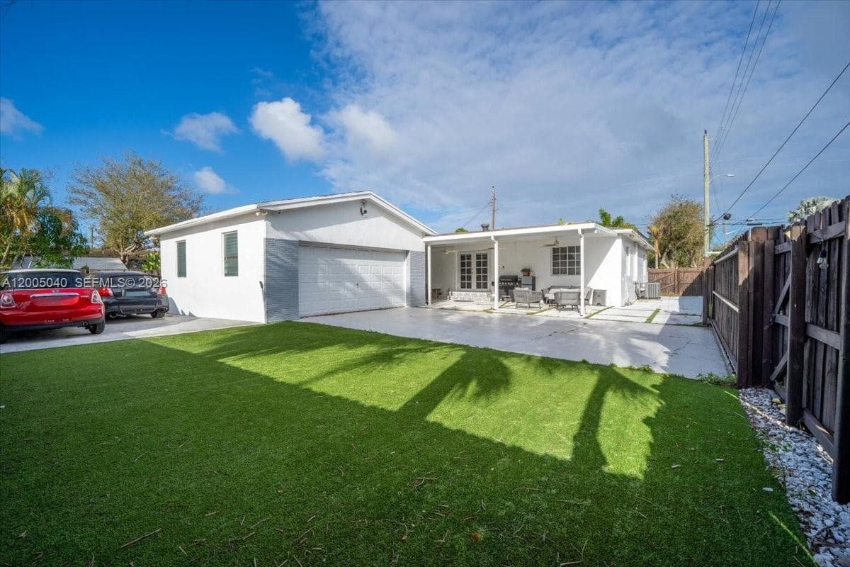 740 SW 7th Ave photo 23