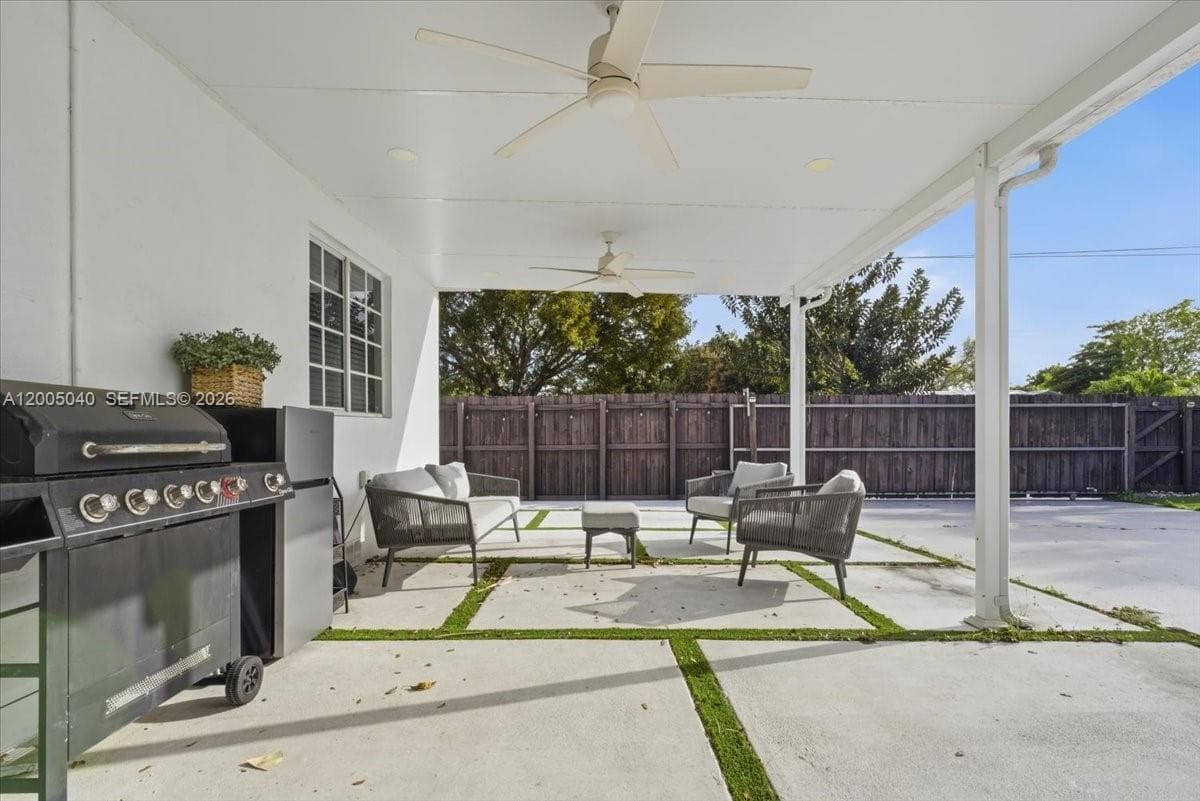 740 SW 7th Ave photo 21