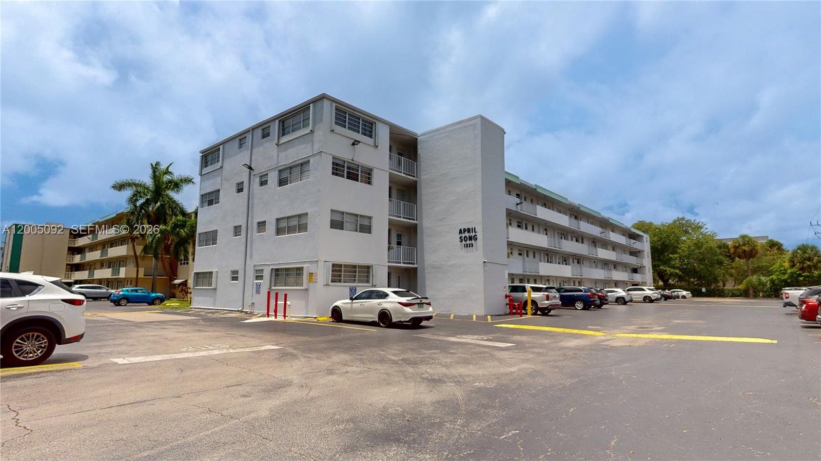 April Mist Condominium · #326 in Hallandale Beach - Photo 37