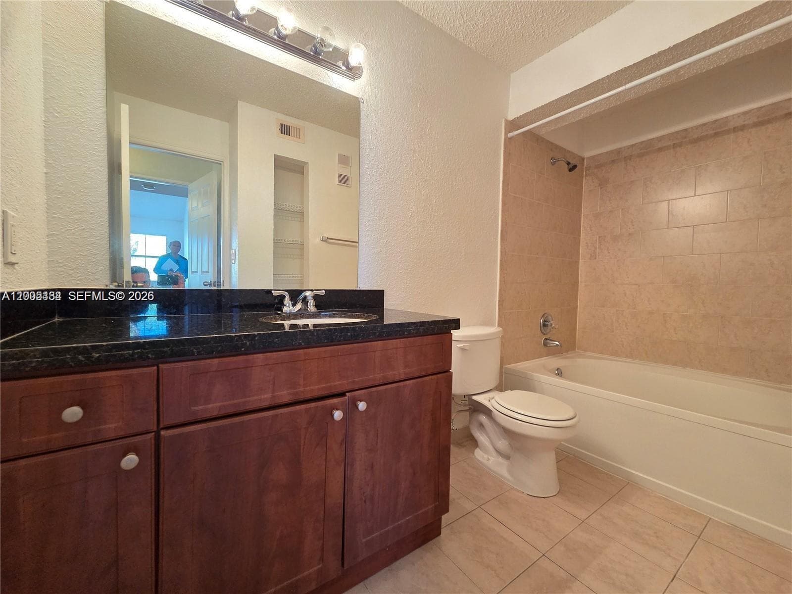 Vista Lago · #502 in Miami - Photo 10