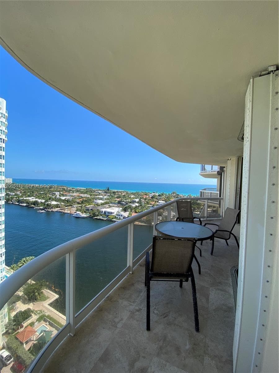 TERRACES NORTH TURNBERRY · #2105 in Aventura - Photo 2