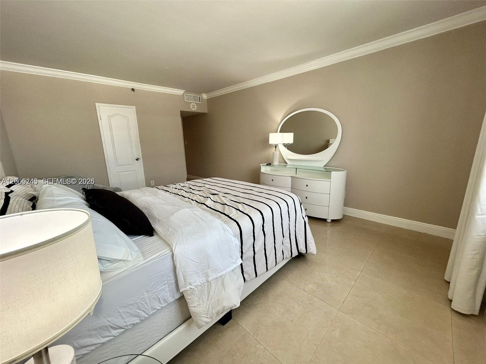The Decoplage · #1010 in Miami Beach - Photo 7