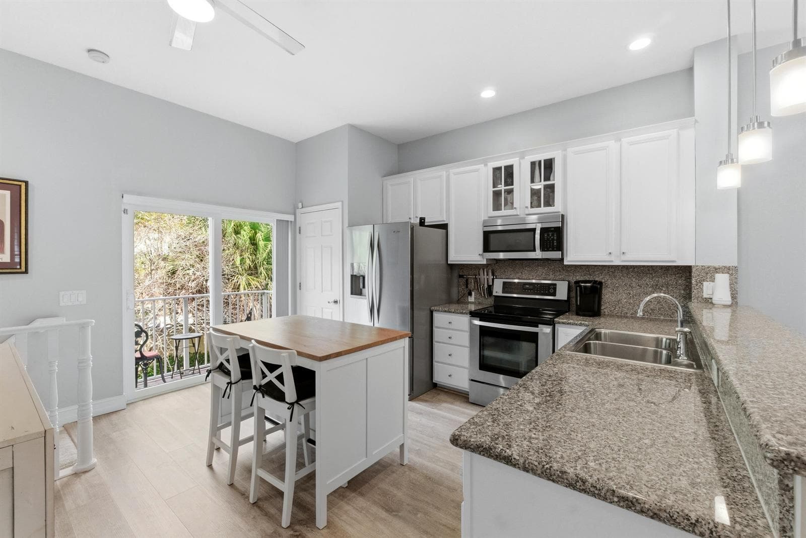 2445 NE 14th Street Causeway_023