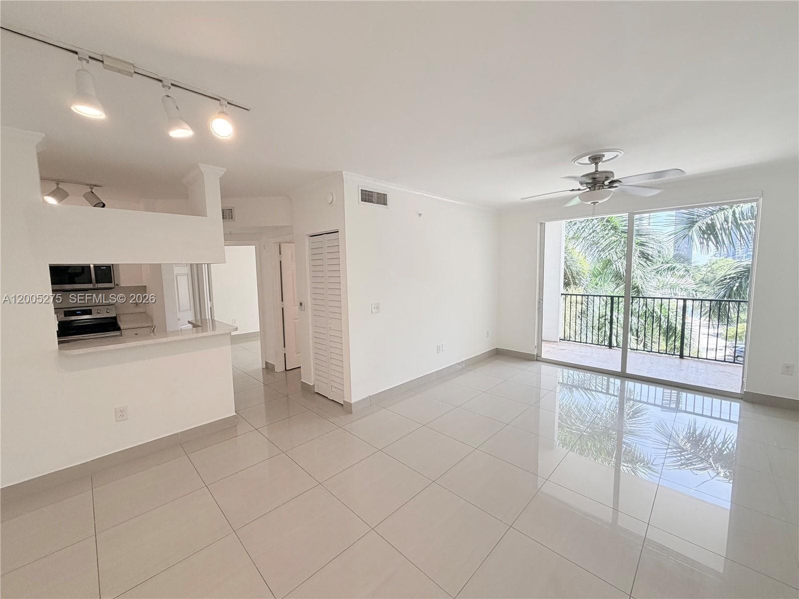 Porto Bellagio · #1517 in Sunny Isles Beach - Photo 2
