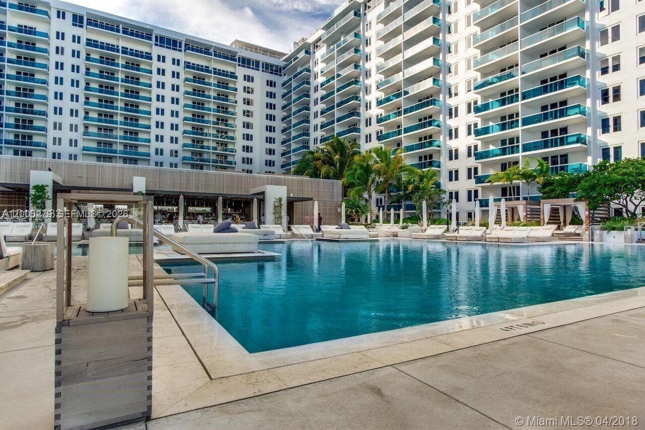 Roney Palace · #1011 in Miami Beach - Photo 17