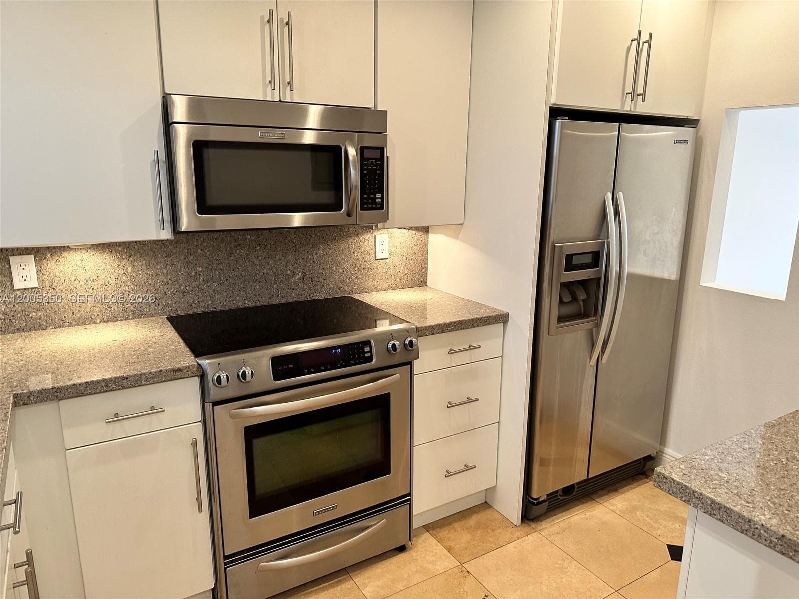 Lincoln West Gardens · #406 in Miami Beach - Photo 3