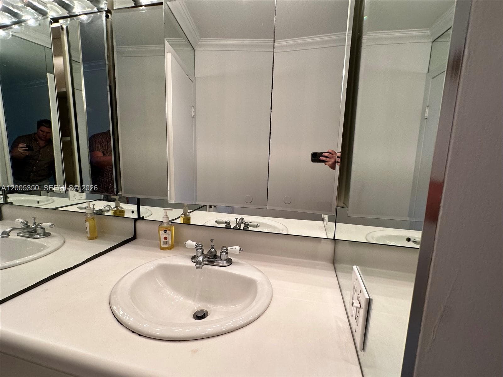 Lincoln West Gardens · #406 in Miami Beach - Photo 36
