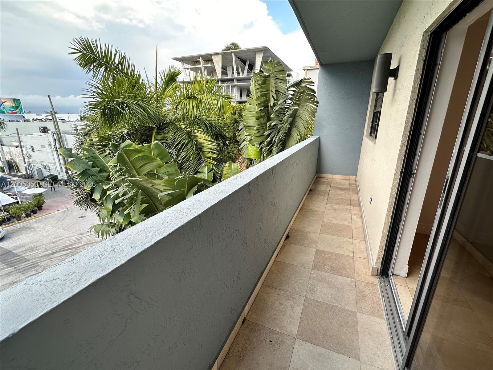 Lincoln West Gardens · #406 in Miami Beach - Photo 20