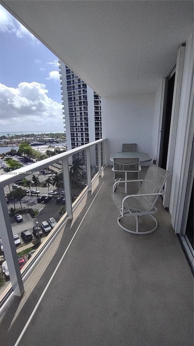 FLAMENCO CONDO TOWER II · #1129 in Aventura - Photo 27