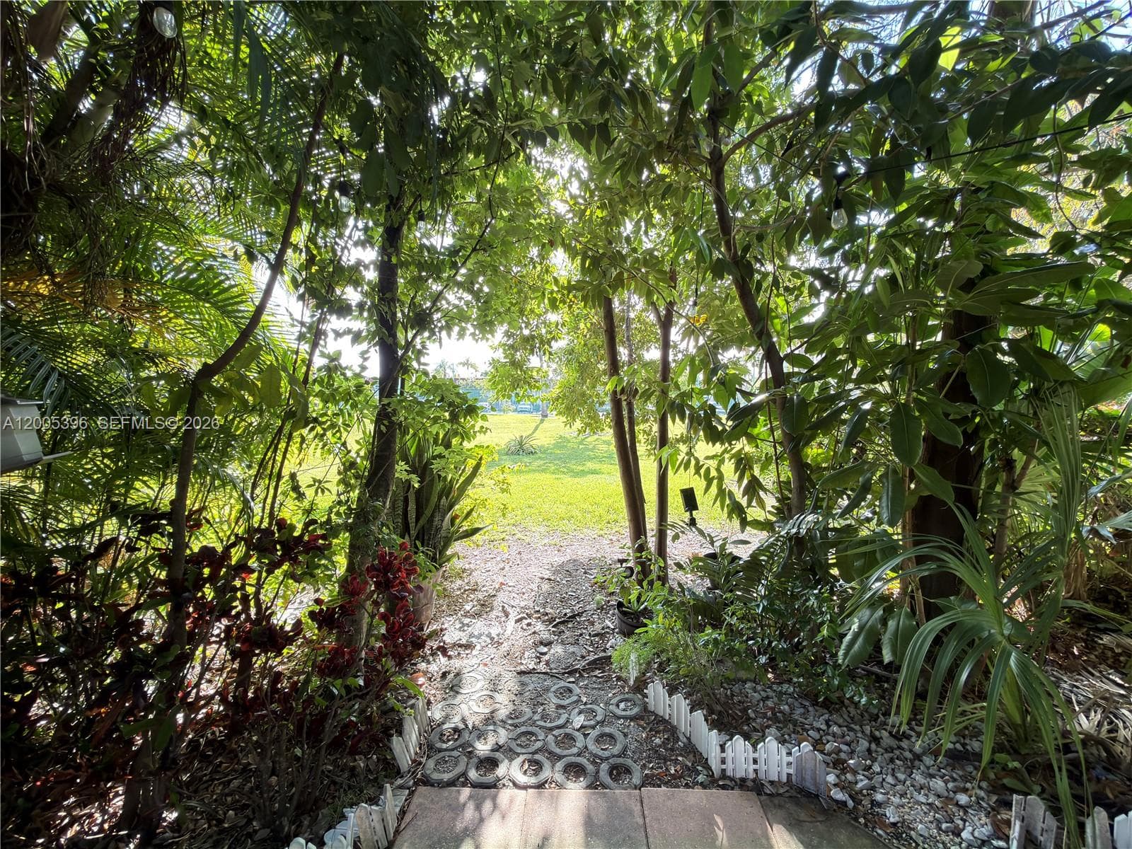 DESOTO PARK NORTH CONDO · #31 in Hallandale Beach - Photo 28