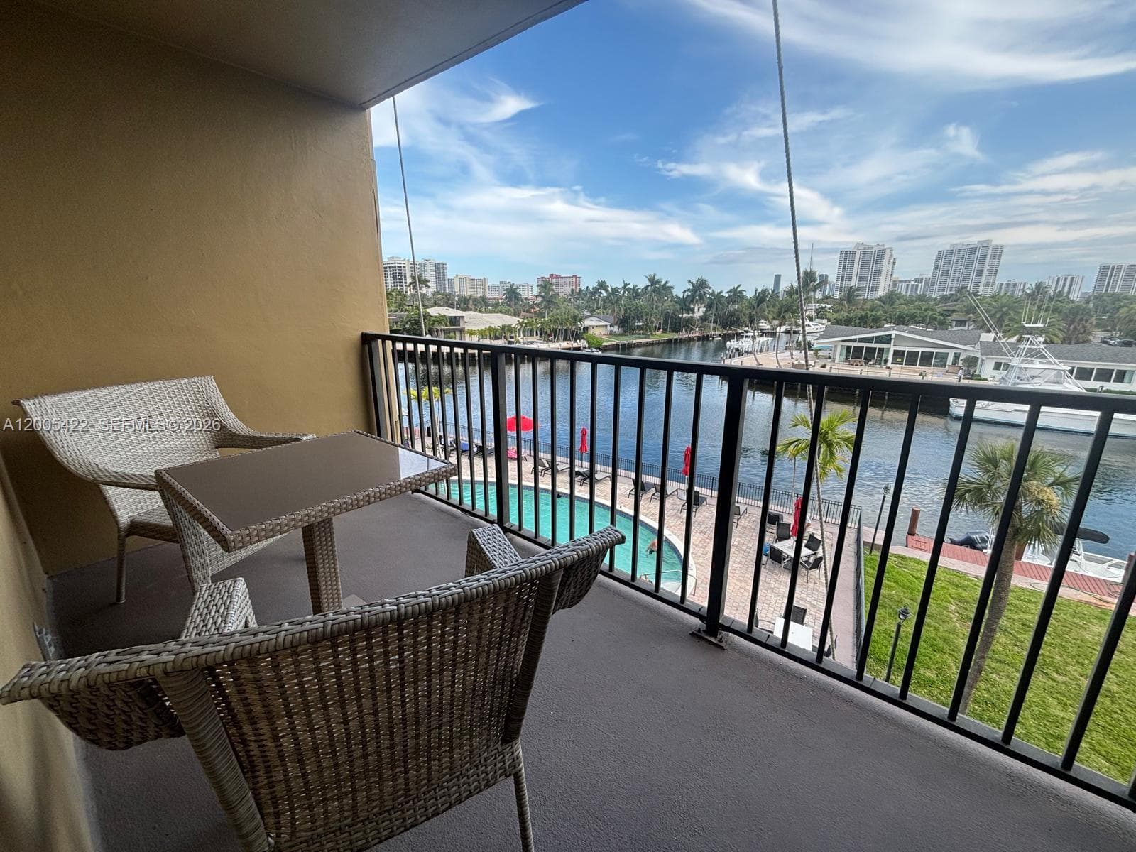 YACHT CLUB CONDO · #409 in Hallandale Beach - Photo 14