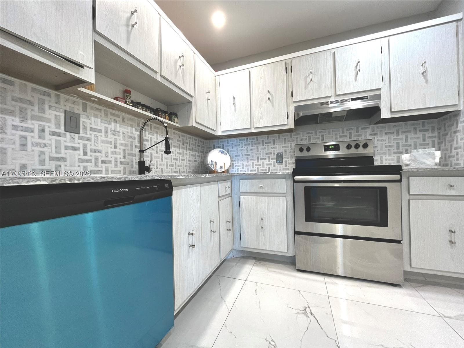 ARLEN HOUSE EAST CONDO · #1827 in Sunny Isles Beach - Photo 11
