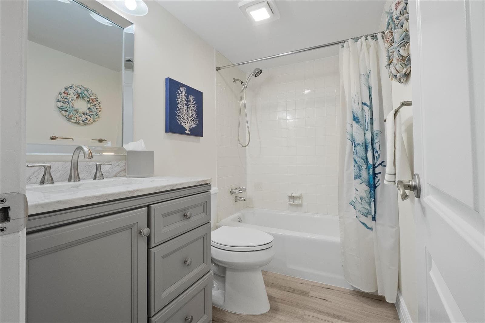 2nd bathroom