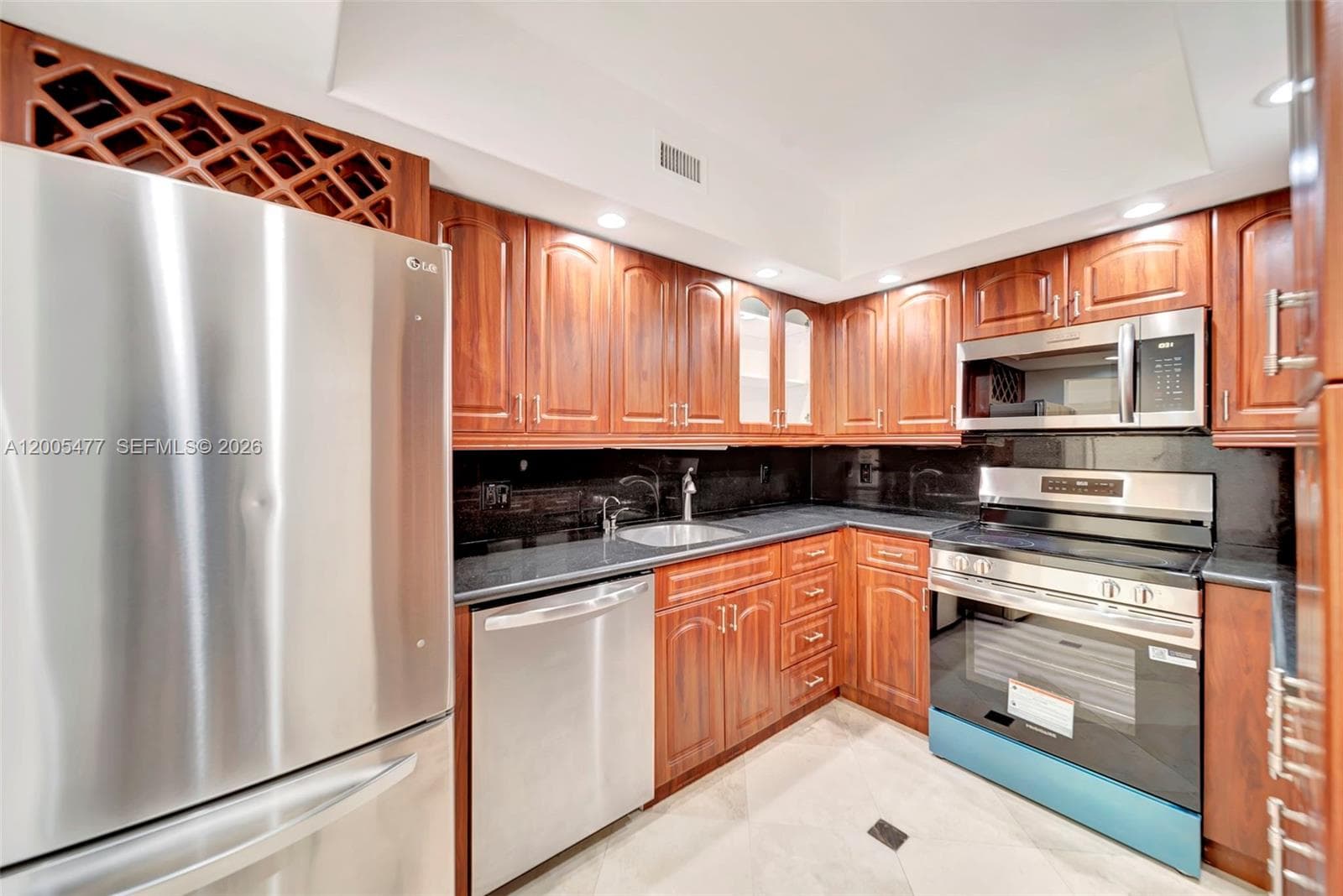 HEMISPHERES CONDO · #20A in Hallandale Beach - Photo 2