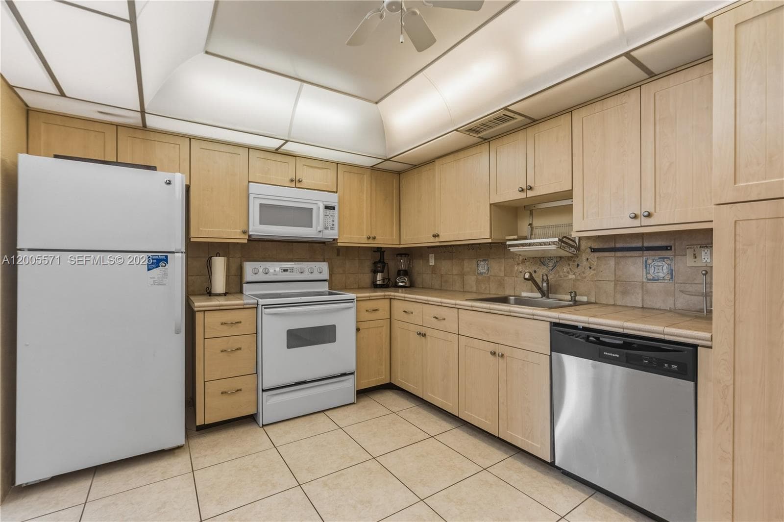 ALLINGTON TOWERS CONDO · #4G (Available Jan 16) in Hollywood - Photo 24