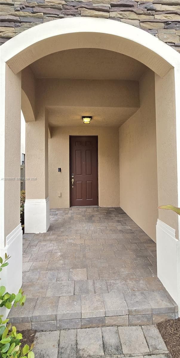 525 SE 34th Ter photo 2