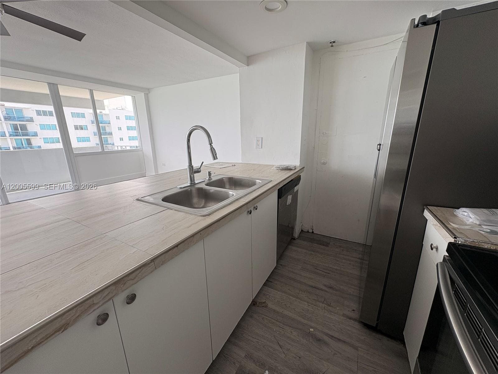 CARIBBEAN TOWERS CONDO · #9H in North Bay Village - Photo 18