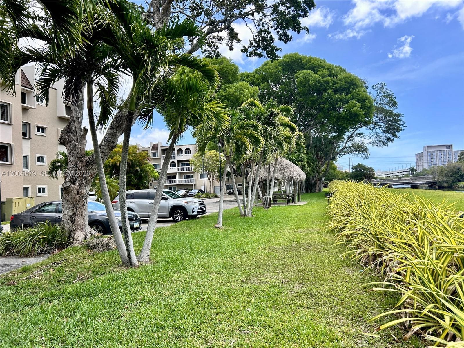VILLAGE OF KINGS CREEK CO · #G404 in Miami - Photo 17