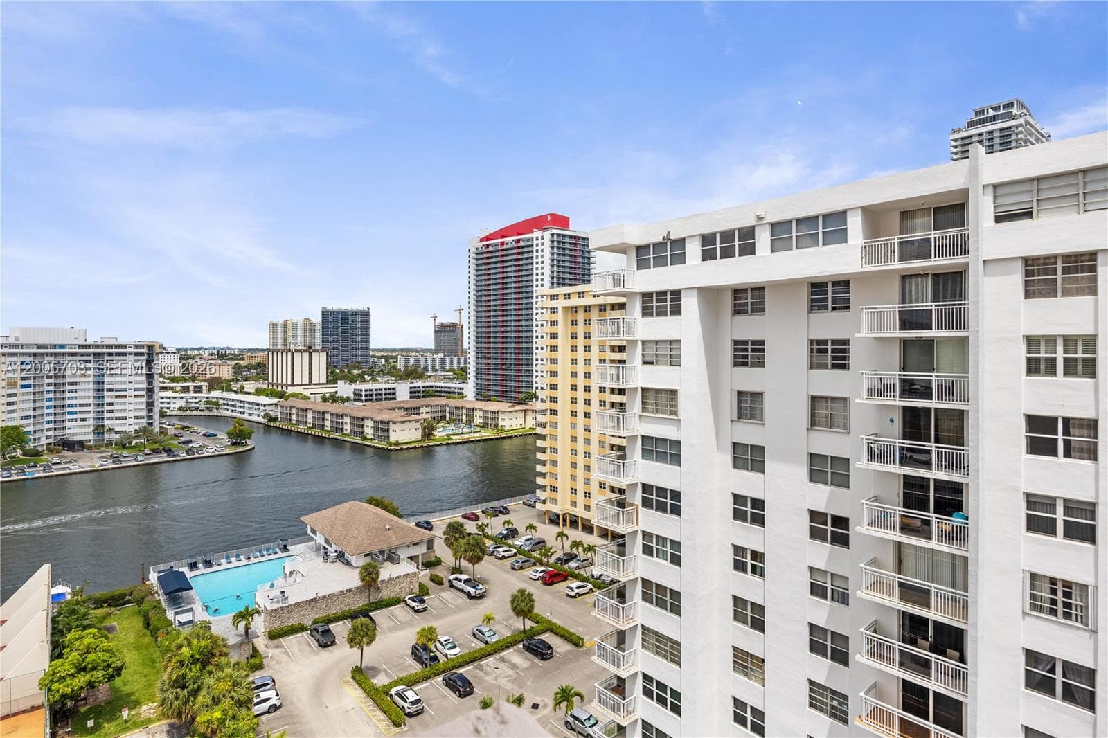 Prince George · #15B in Hallandale Beach - Photo 2
