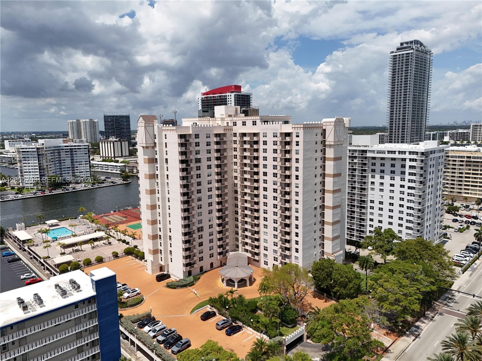 Prince George · #15B in Hallandale Beach - Photo 36