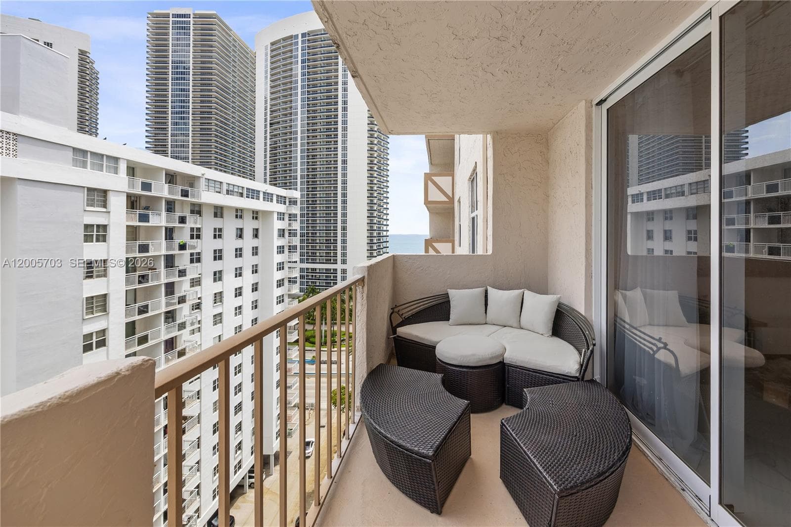 Prince George · #15B in Hallandale Beach - Photo 33