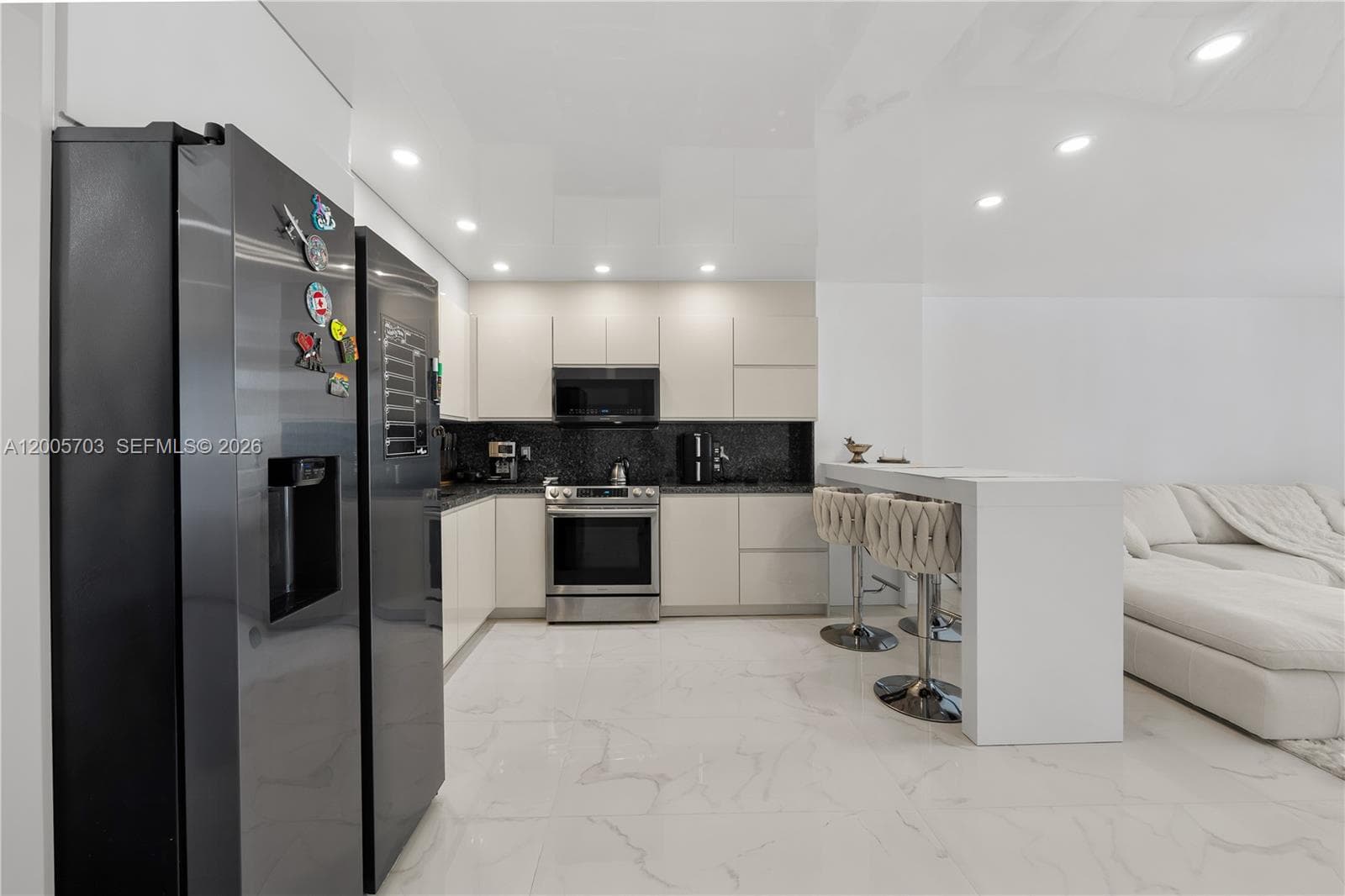 Prince George · #15B in Hallandale Beach - Photo 19