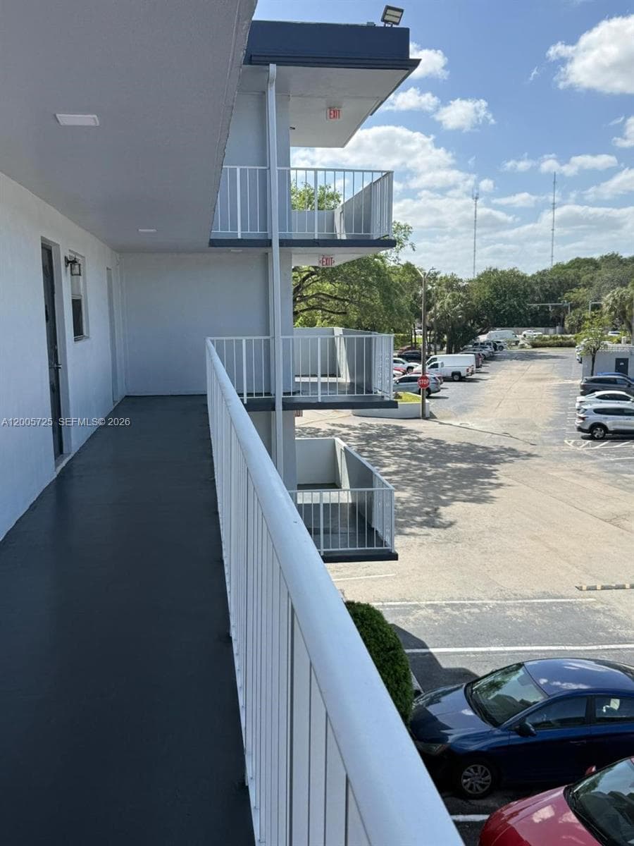 ROYAL OAKS CONDO · #310 in Miami - Photo 12